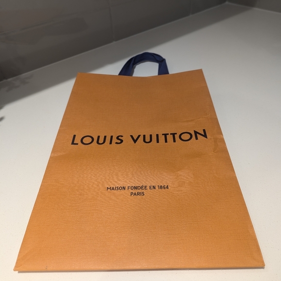 Louis Vuitton Sunglasses BOX - Picture 4 of 4